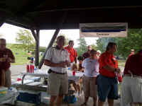 08twhc picnic (12).jpg (520172 bytes)