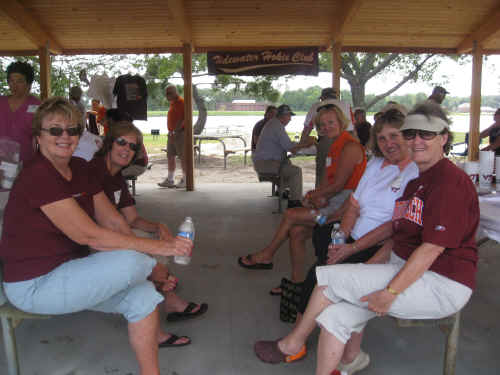 10 picnic 03.JPG (870443 bytes)