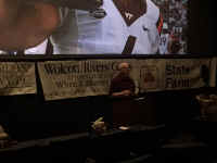 C3suK5bWQAAqRDu.jpg (113181 bytes)