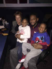 C3sq5meWQAAC054.jpg (127523 bytes)