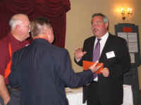 om08 (18) (Medium).JPG (52755 bytes)